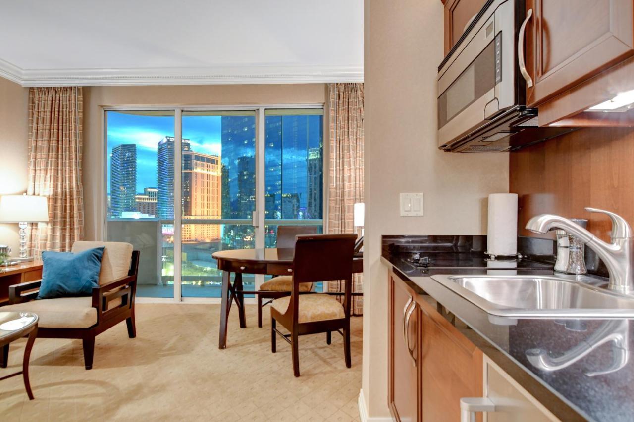 Balcony Full Strip View Suite Mgm Signature Free Valet Las Vegas Esterno foto
