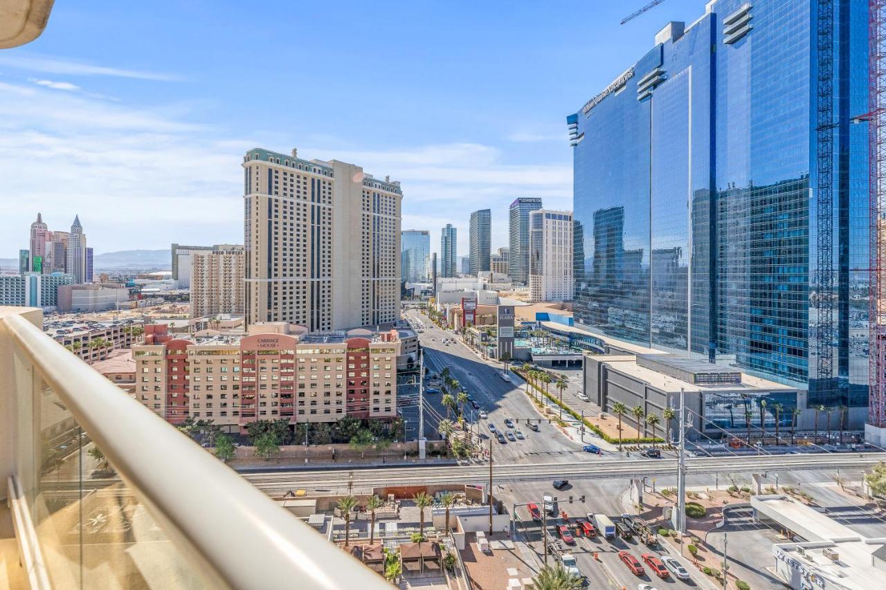 Balcony Full Strip View Suite Mgm Signature Free Valet Las Vegas Esterno foto